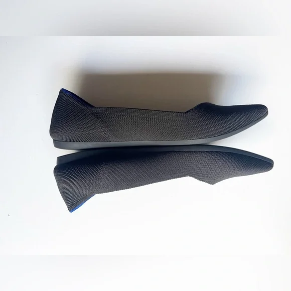 Rothy's Black Point Flats Women’s Size 7.5 - Picture 2 of 8
